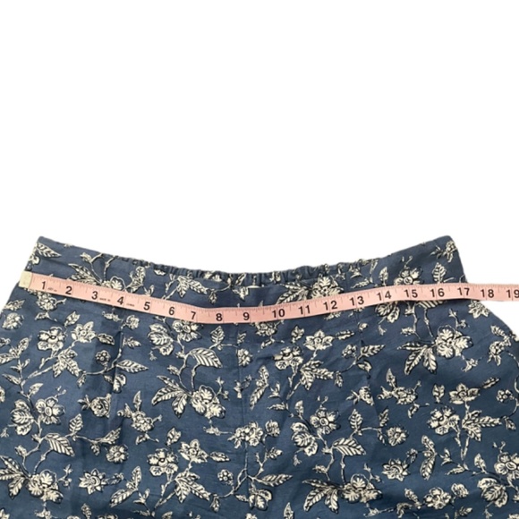 Loft Blue Floral Linen Blend Mini Shorts Size Medium - Picture 4 of 8